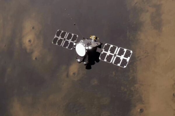 O zonă misterioasă din jurul Pământului slăbește rapid. Cercetătorii avertizează: sateliții sunt în pericol