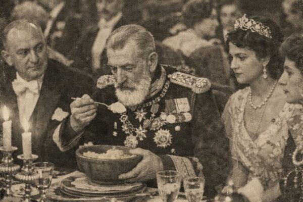 Cum l-a cucerit mămăliga tradițional românească pe Regele Carol I? A devenit un preparat nelipsit de la mesele regale