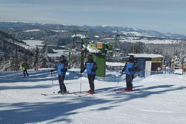 Atenție când urcați pe munte. Sfaturi esențiale oferite de jandarmii montani pentru turiști