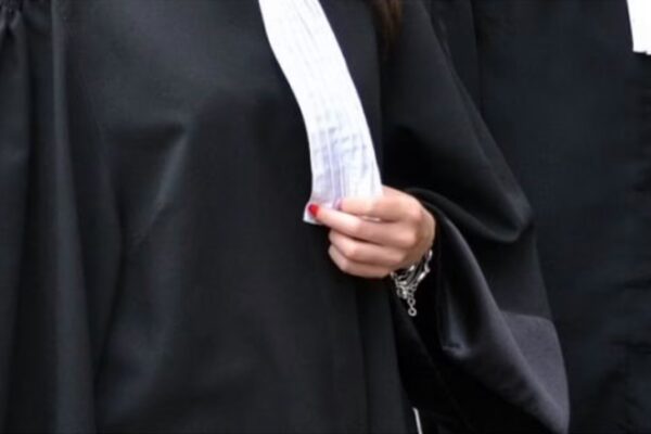 Trebuie să vină italienii să ne spună că în penitenciarele din Gherla și Bistrița se face trafic de droguri. Avocată din Cluj implicată