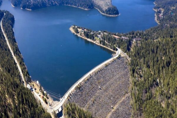 Barajul de la Beliș-Fântânele, Cluj, văzut de sus. Este de-a dreptul impresionant