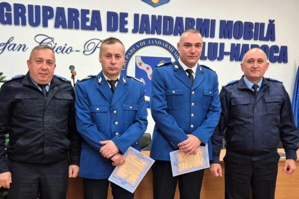 Pensionări la Jandarmeria Cluj. După aproape trei decenii în uniformă, un reper al Jandarmeriei clujene se retrage din prima linie