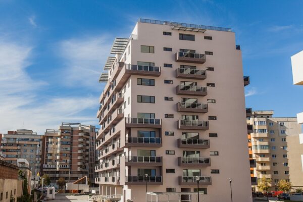 „Mecca imobiliarelor” este la Cluj. În plină criză economică, aici se cumpără cele mai multe apartamente din România