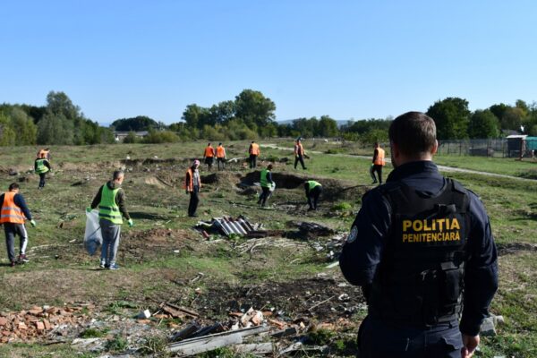 Cât costă să închiriezi” un deținut pentru munca în gospodărie. Prețul este incredibil de mic