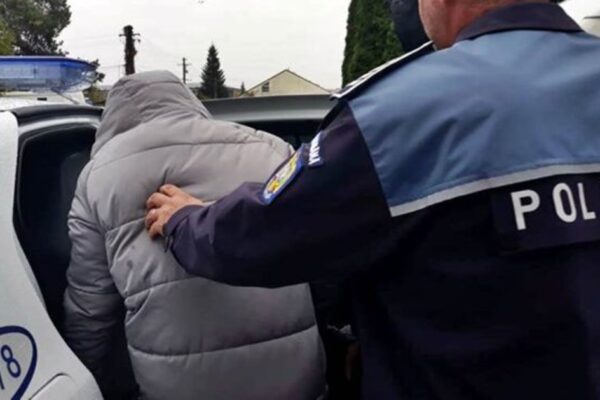 Cine este clujeanul arestat, după ce a furat suma de 40.000 de euro. Este vorba despre unul dintre cei mai cunoscuți spărgători de case