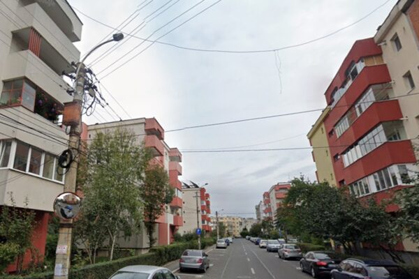 A fost prins bărbatul care spărgea cauciucurile mașinilor de pe strada Gorunului. Ce pedeapsă a primit