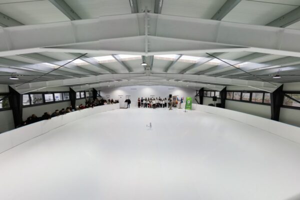 Clujenii își doresc un patinoar acoperit. Clujul a avut mare tradiție în hocheiul profesionist