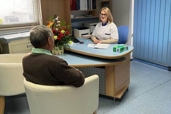 Medicii urologi coordonați de reputatul profesor Ioan Coman oferă consultații gratuite la Cluj