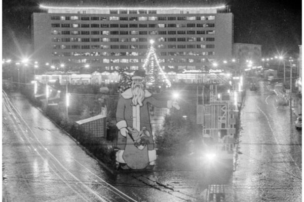 Tu îți mai aduci aminte de „Orășelul copiilor” din Clujul comunist? Moș Gerilă, frigul și sărăcia din comunism