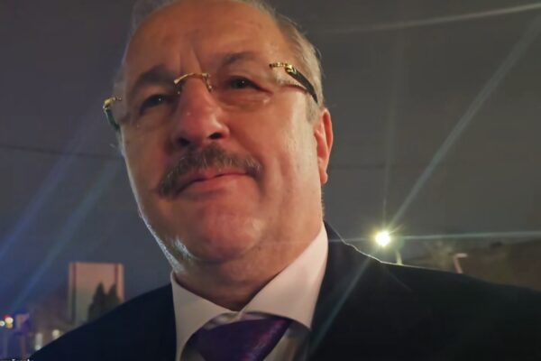 Moment tensionat la Cotroceni. Vasile Dîncu: ”Doar Dumnezeu știe când o vor duce românii bine”